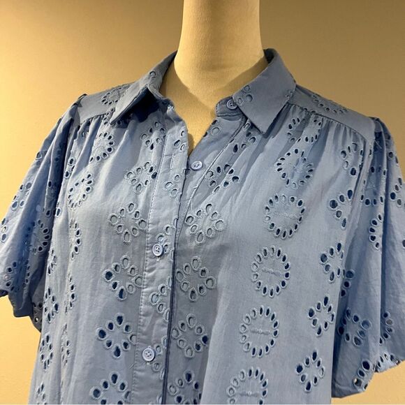 Donna Morgan Blue Eyelet Button-Up short sleeves straight cut dress size 10 - Picture 2 of 13